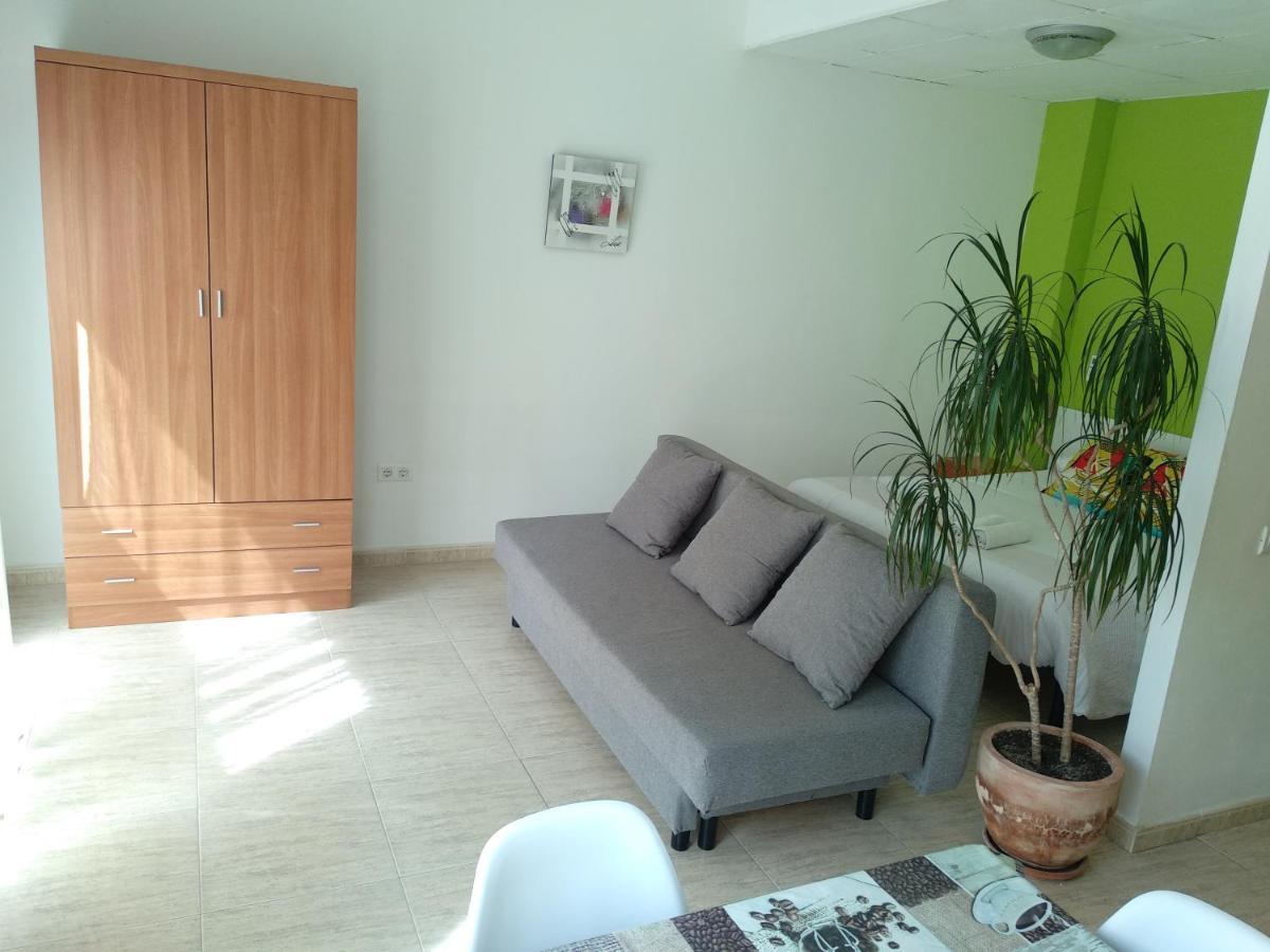 Estudio En El Centro 0 Реус Экстерьер фото